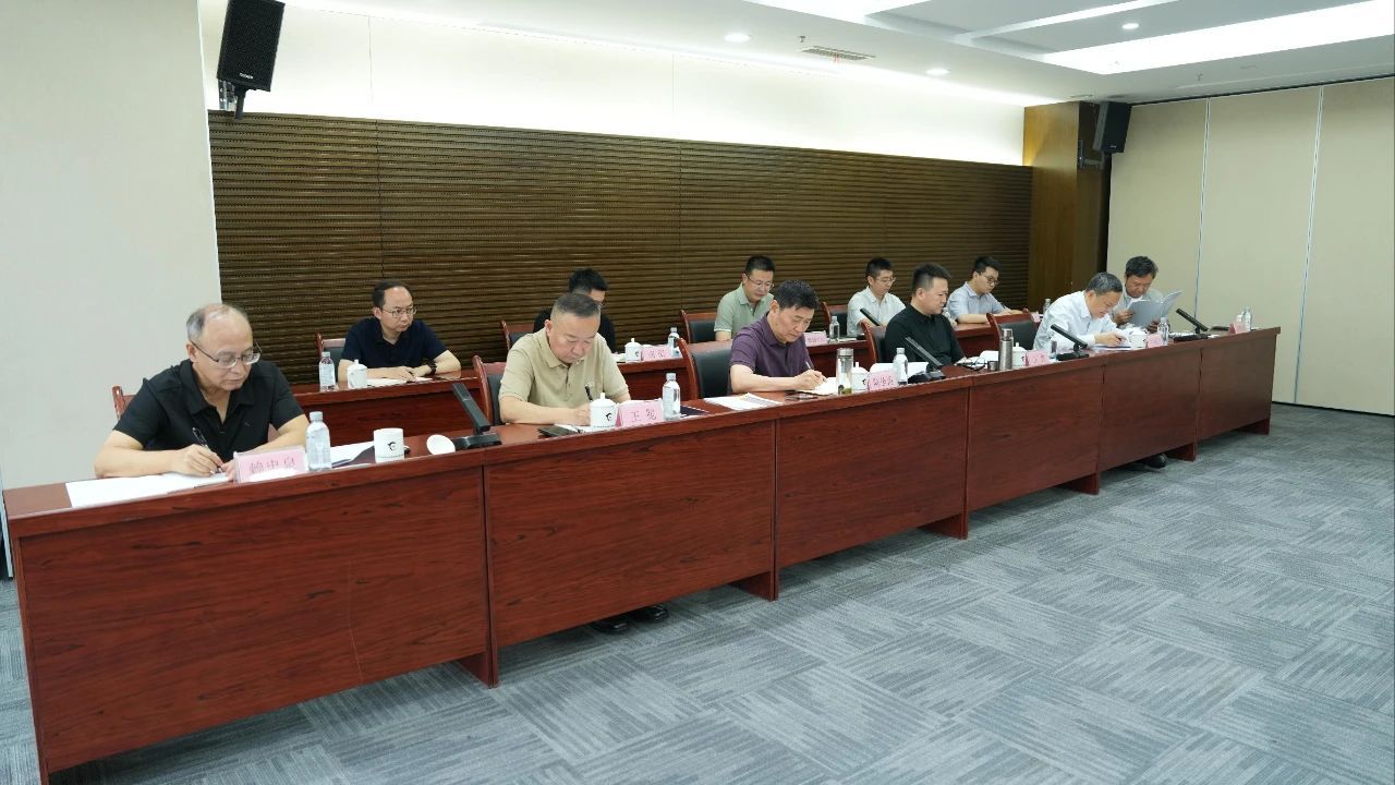 省國(guó)投公司董事會(huì)調(diào)研現(xiàn)代農(nóng)牧業(yè)公司